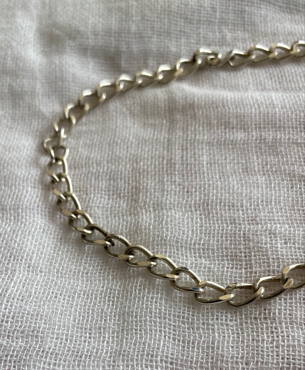 Cherry Wave Quartz Chain Necklace